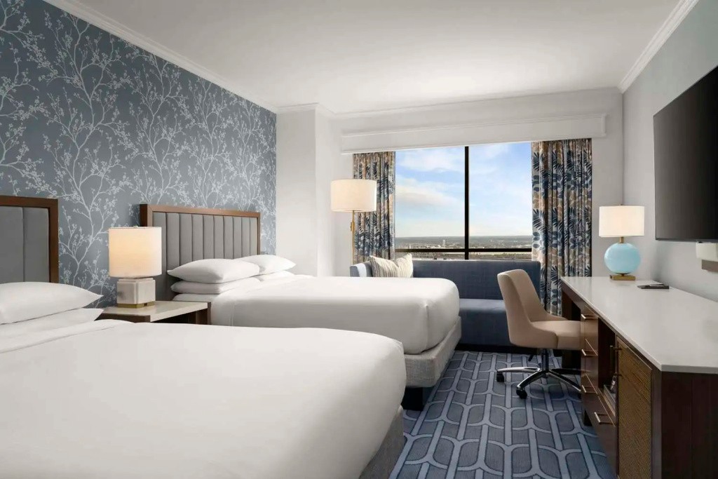 Hilton New Orleans Riverside