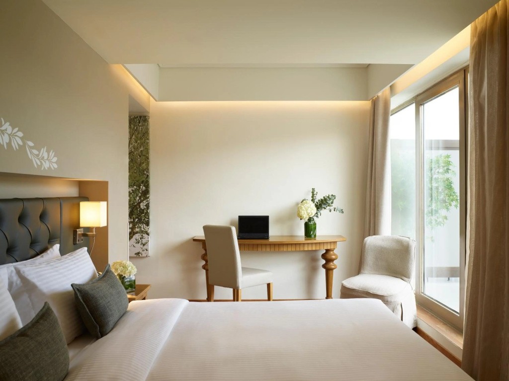 Titania Hotel