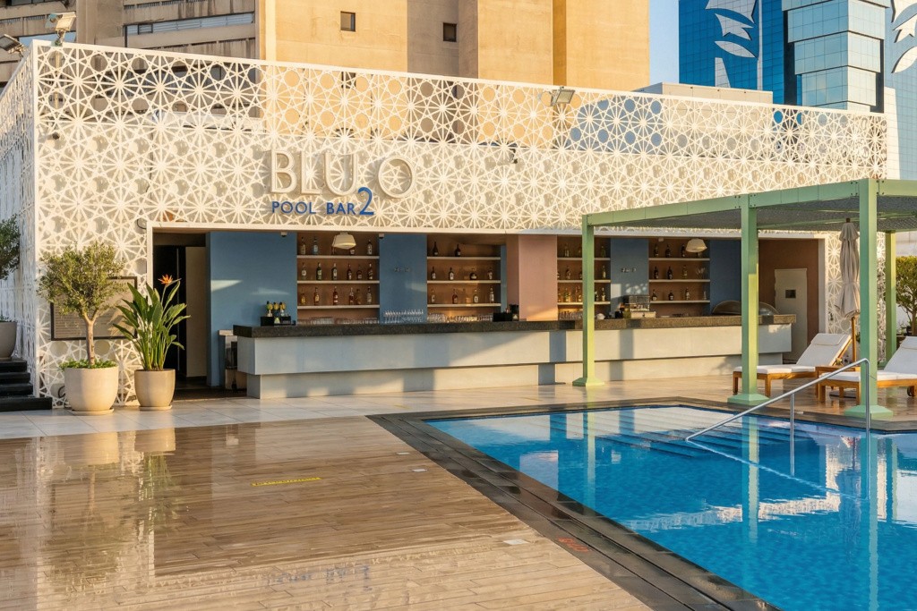 Radisson Blu Hotel, Dubai Deira Creek