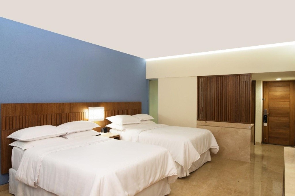 The Club at Sheraton Buganvilias