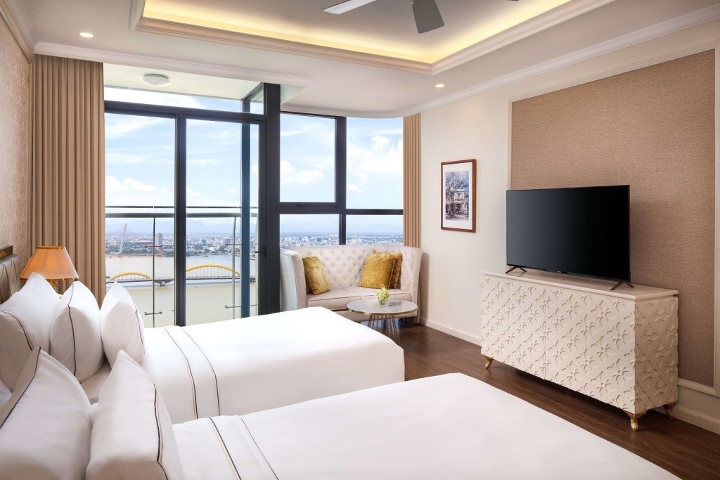 Melia Vinpearl Danang Riverfront