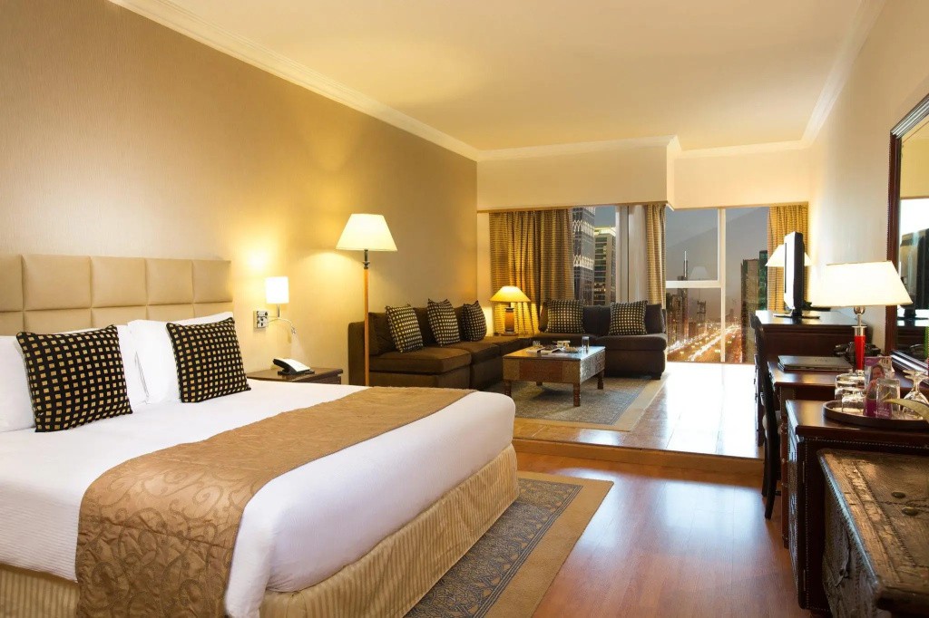 Millennium Plaza Downtown Hotel