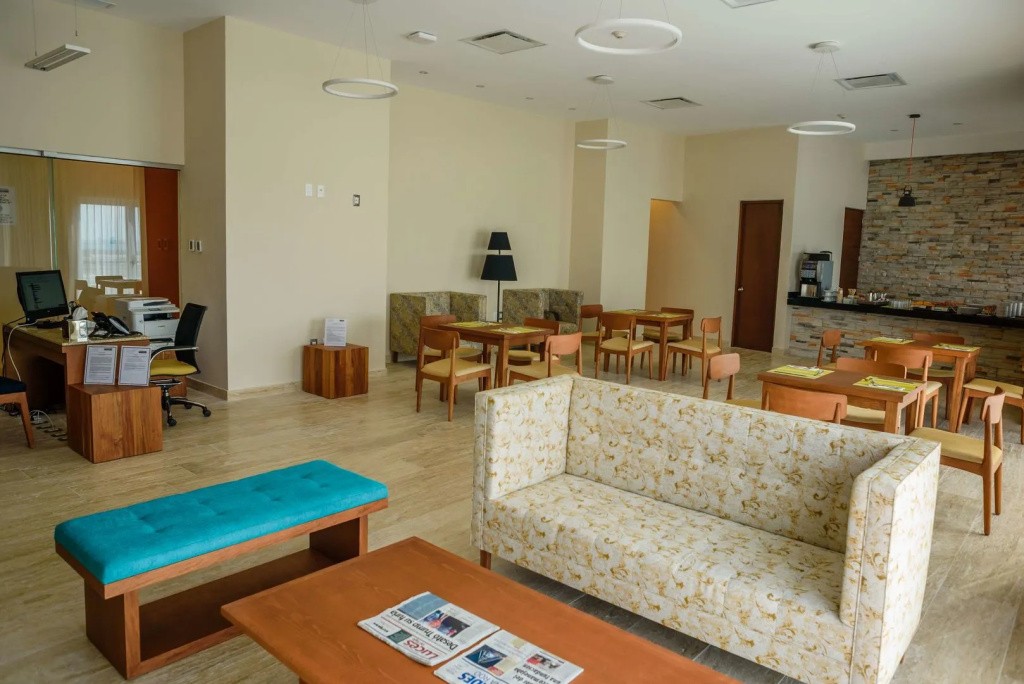 Krystal Urban Cancun & Beach Club