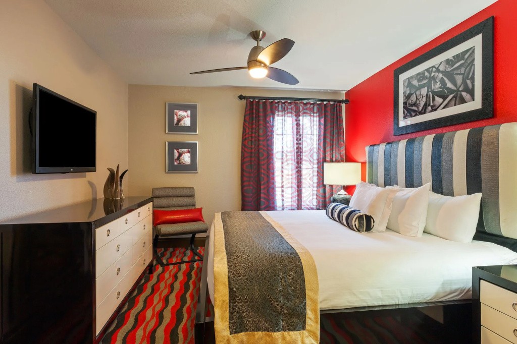 Holiday Inn Club Vacations at Desert Club Resort by IHG