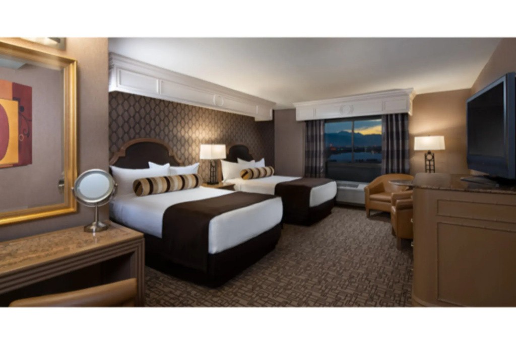 Golden Nugget Las Vegas Hotel & Casino