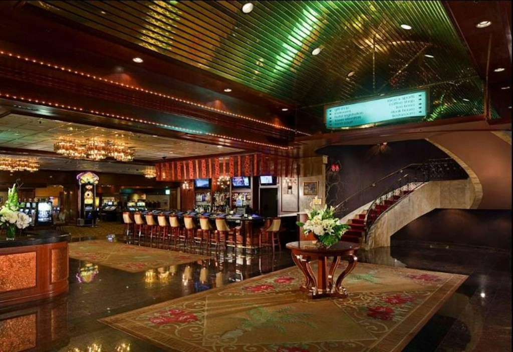 El Cortez Hotel and Casino - 21 and Over