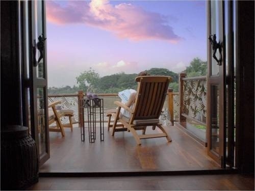 Anantara Riverside Bangkok Resort