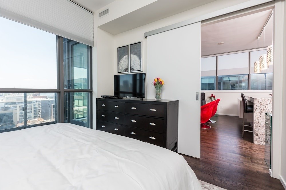 Toronto Escape - The Diamond Suite