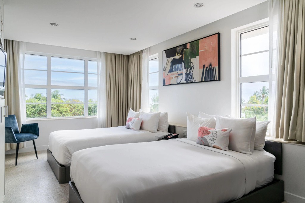 Clevelander Hotel – Adults Only