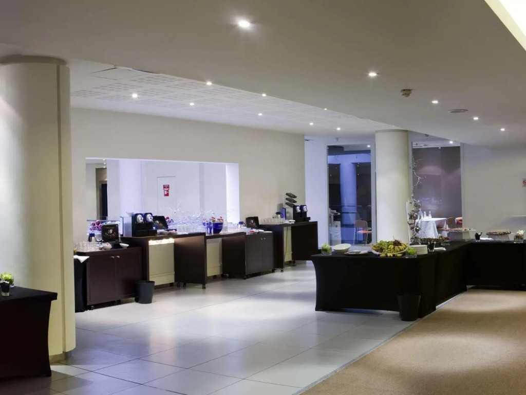 Novotel Paris Est Centre De Conference Hotel