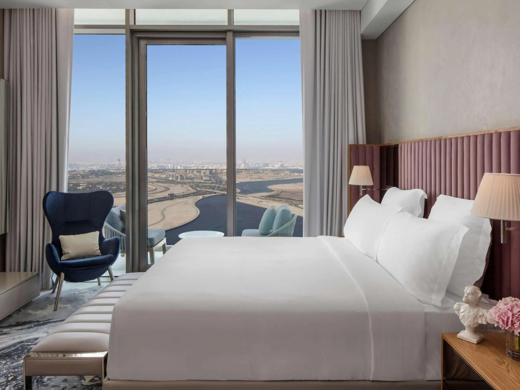 SLS Dubai Hotel & Residences