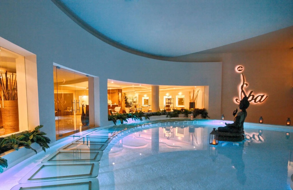 Seadust Cancún Beach Resort  All Inclusive