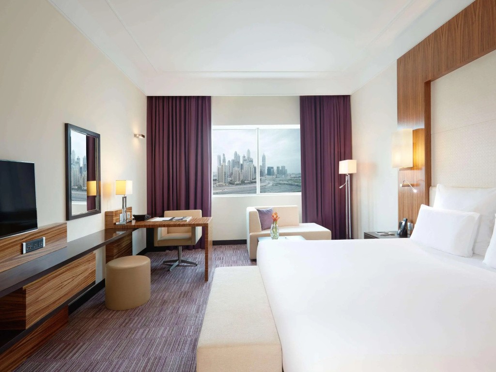 Pullman Dubai Jumeirah Lakes Towers - Hotel & Residence