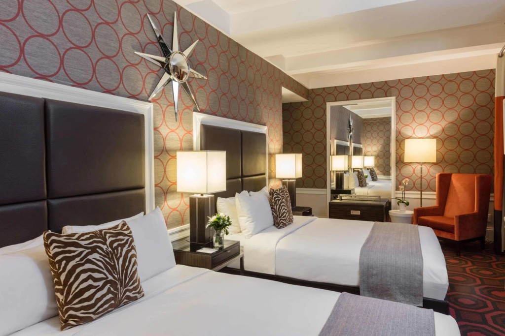 Empire Hotel