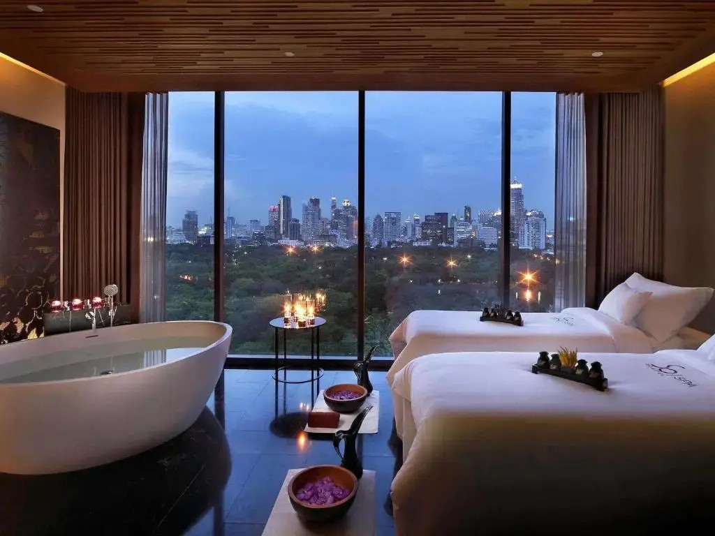 SO/ Bangkok