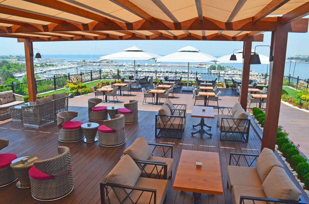 Wyndham Grand Istanbul Kalamis Marina Hotel