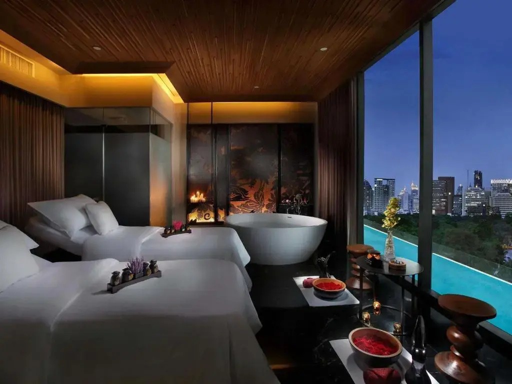 SO/ Bangkok