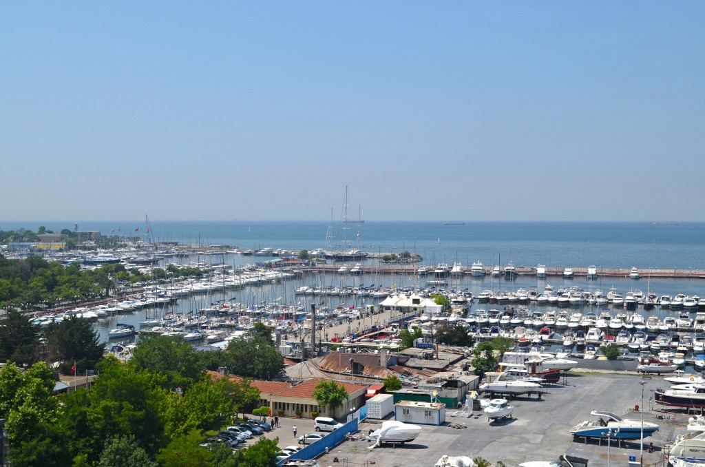 Wyndham Grand Istanbul Kalamis Marina Hotel