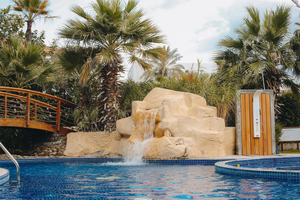 Dubai Marine Beach Resort & Spa Hotel