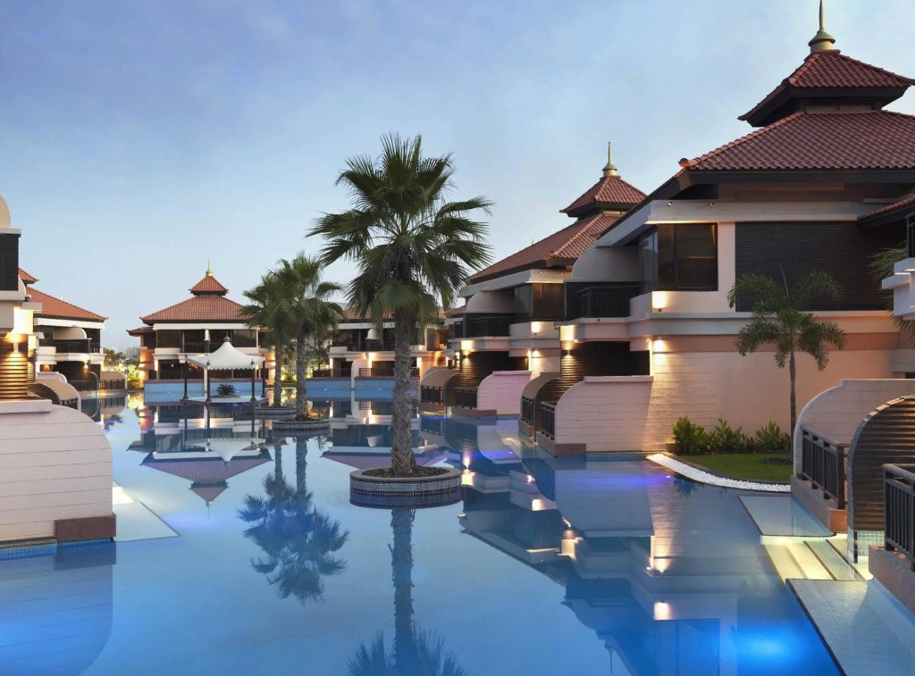 Anantara The Palm Dubai Resort Hotel