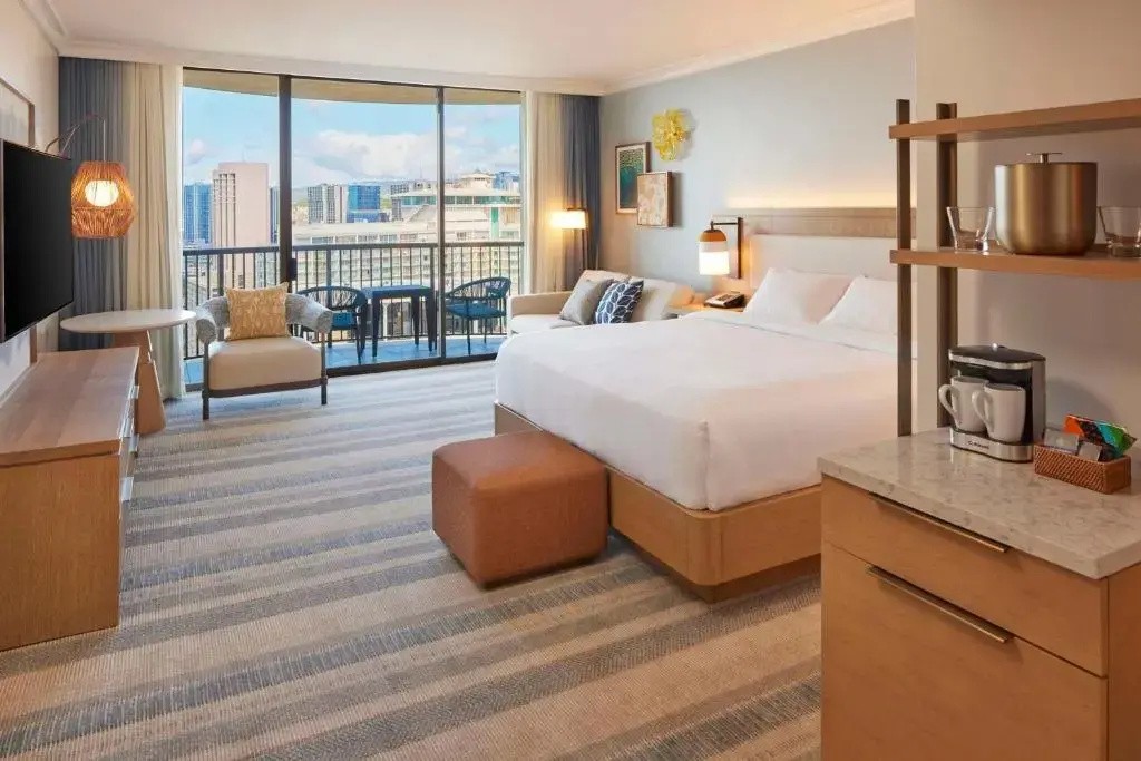 Hilton Hawaiian Village Waikiki Beach Resort