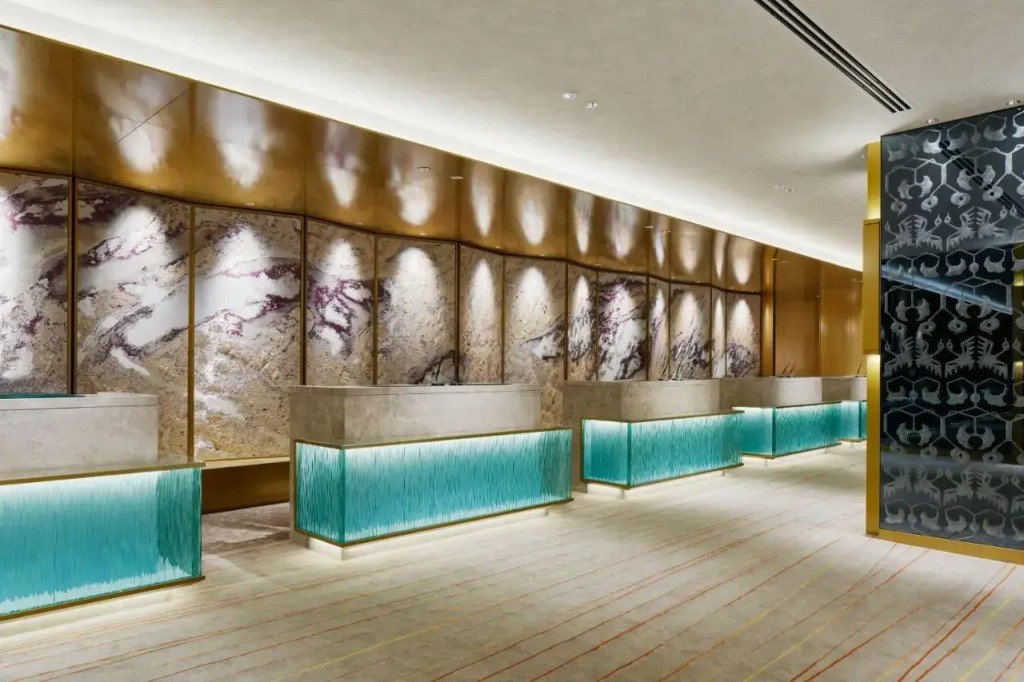 RIHGA Royal Hotel Osaka, Vignette Collection by IHG