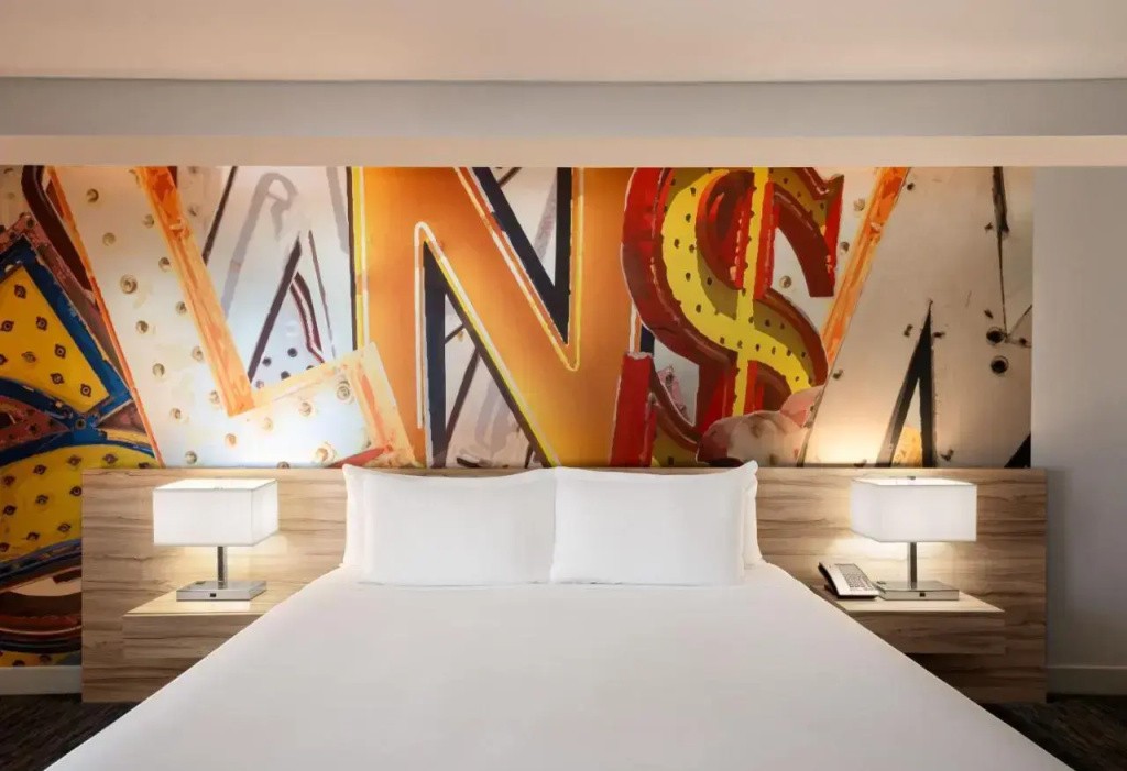 The LINQ Hotel & Casino – A Caesars Rewards Destination