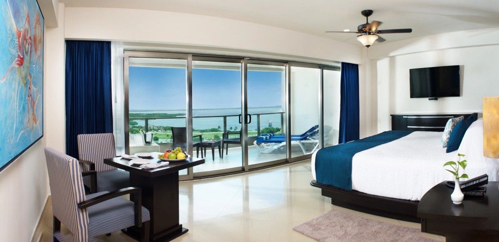 Seadust Cancún Beach Resort  All Inclusive