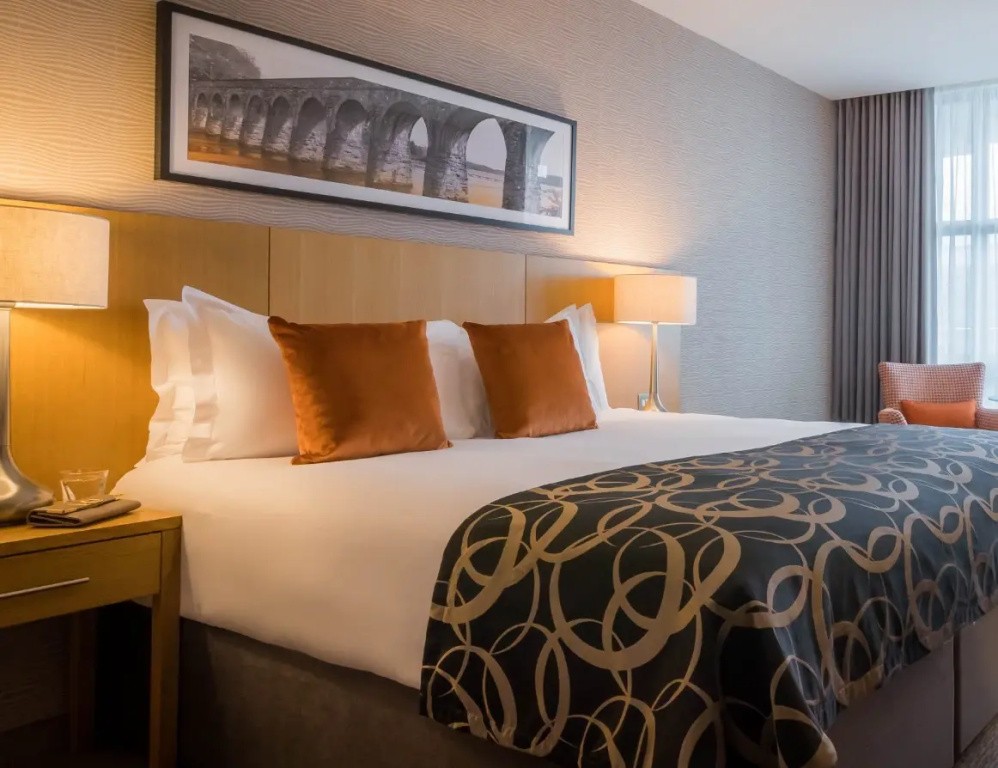 Clayton Hotel Dublin Airport
